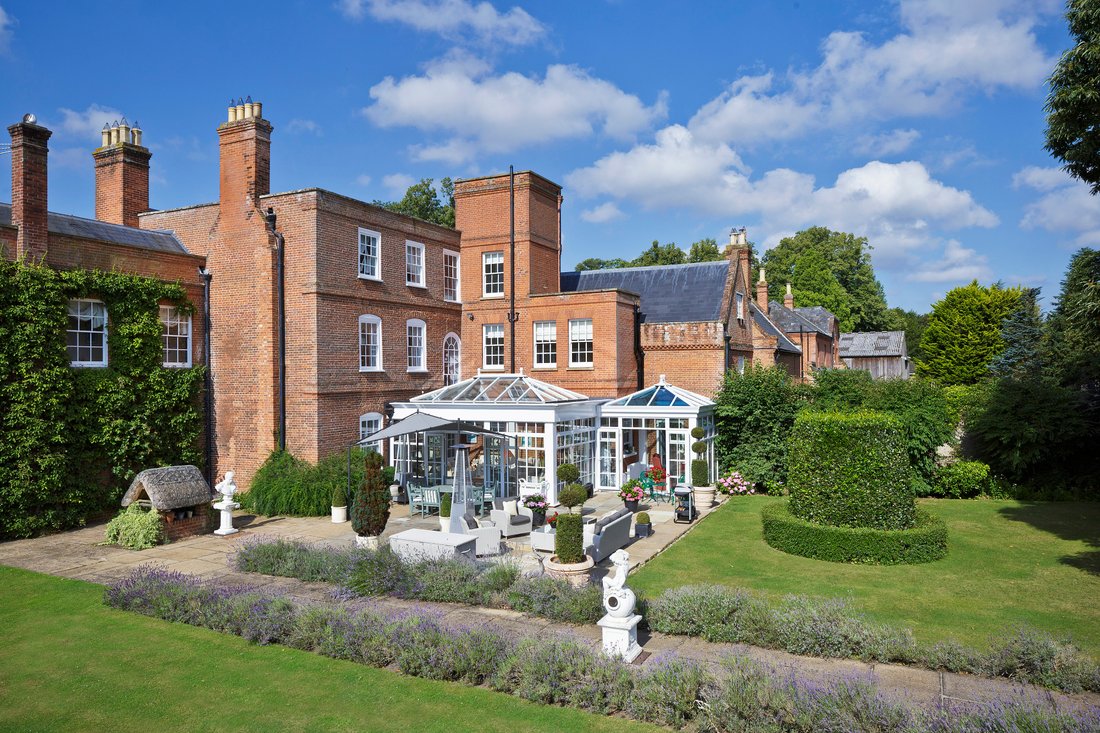Country House in Thurston, England 4 - 14839495
