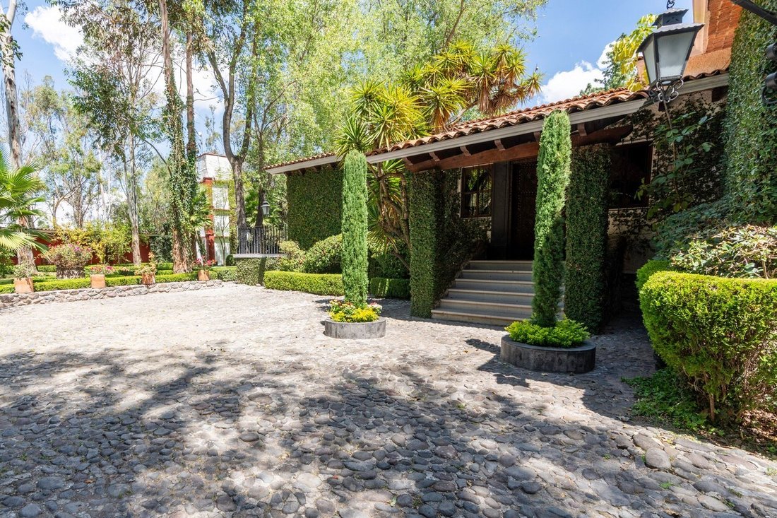The Taste Of An Old Mexican Hacienda In Presita Guadalupe, Guanajuato