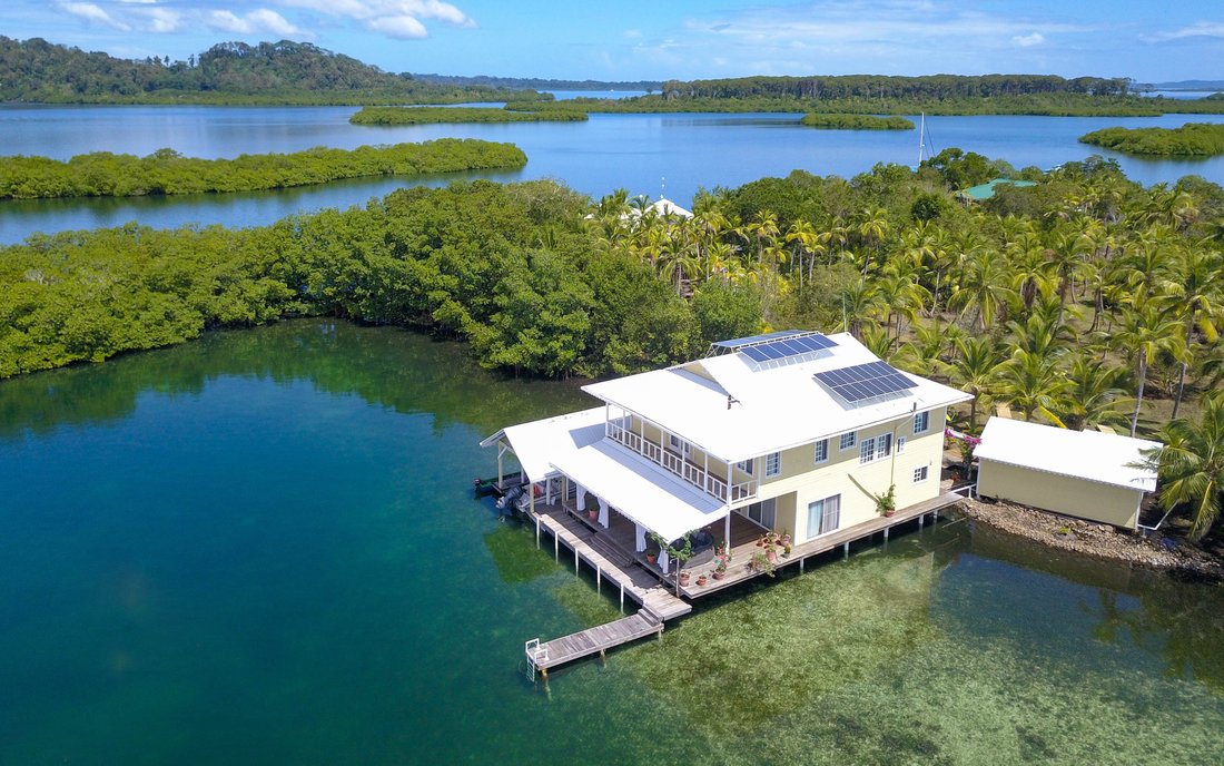 Villa in Tierra Oscura, Bocas del Toro Province, Panama 3 - 14836740