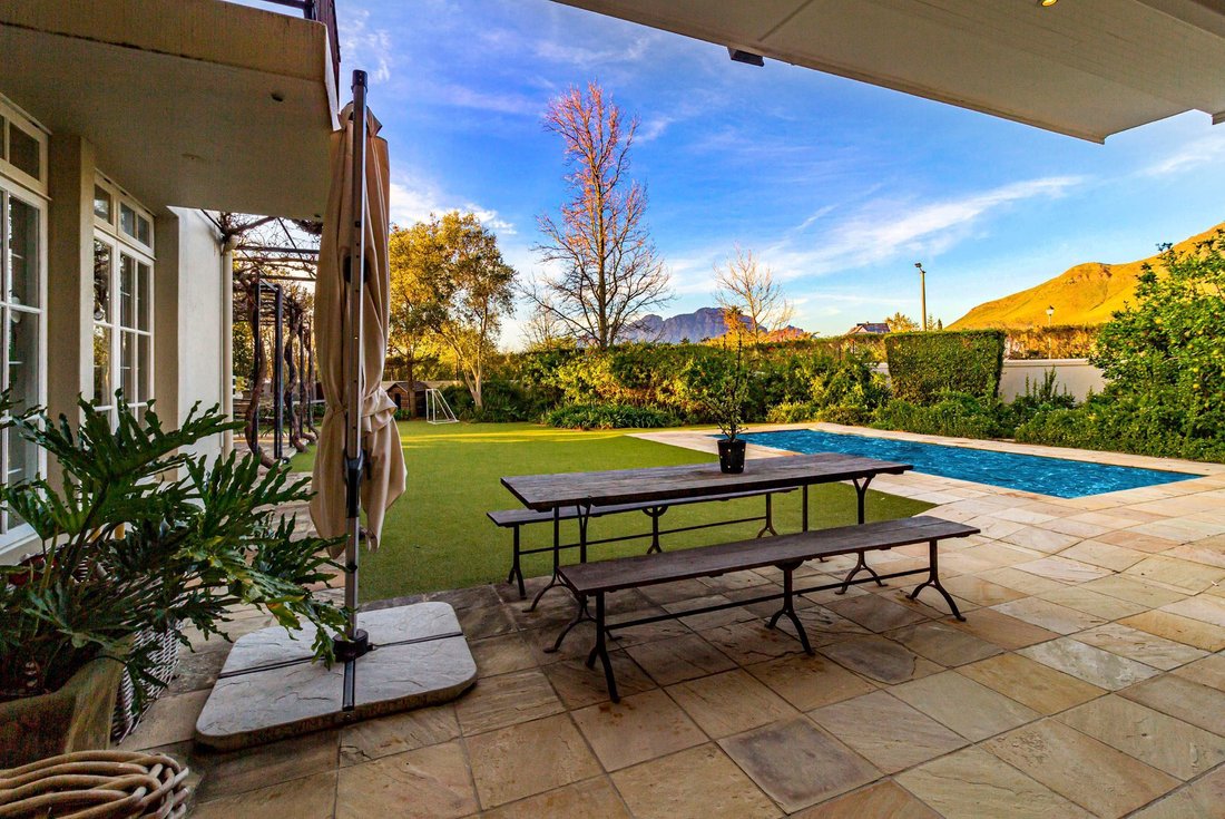 Family Home In A Beautiful Location In Stellenbosch, Western Cape