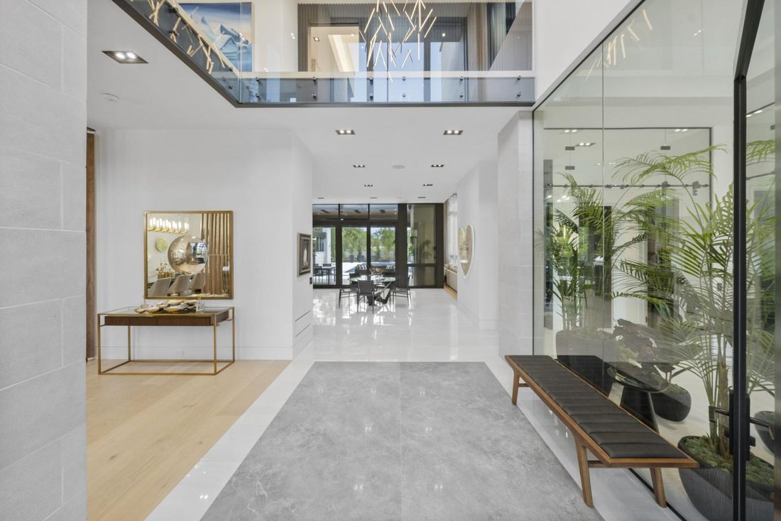 A Modern Masterpeice On Elgin In Markham, Ontario, Canada For Sale