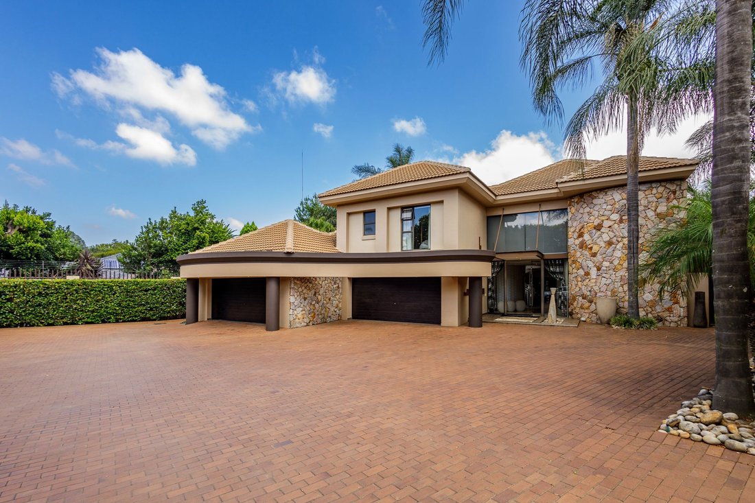 Country House in Bedfordview, Gauteng, South Africa 1 - 14839361