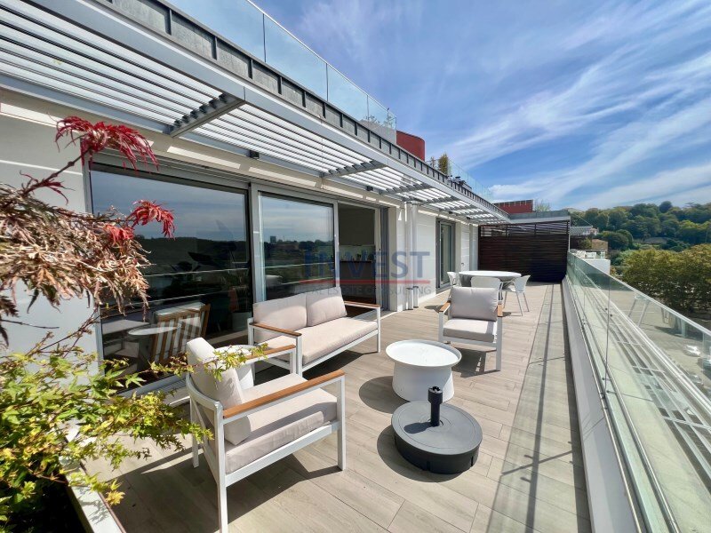 Furnished 4 Bedroom Duplex Penthouse With In Porto, Porto District