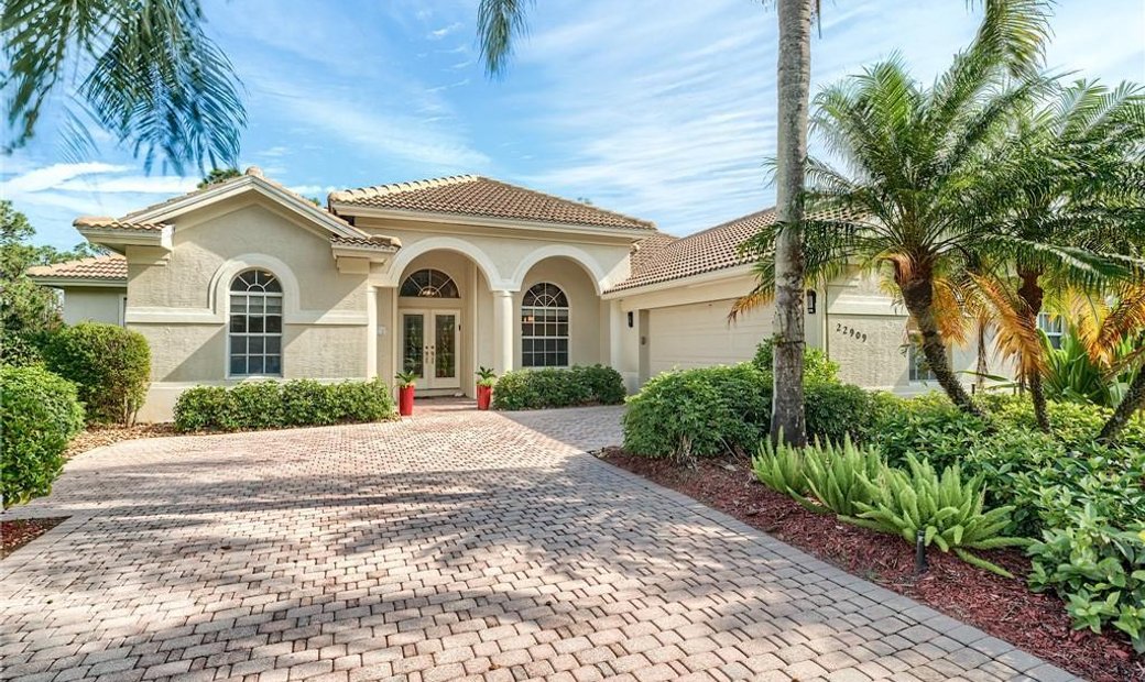 22909 Forest Edge Ct In Bonita Springs, Florida, United States For Sale