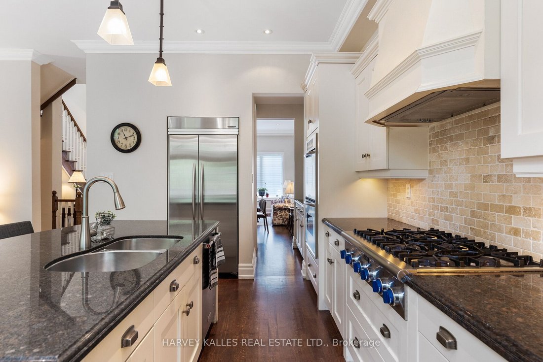 Charming Home In Stonegate Queensway In Toronto, Ontario, Canada For