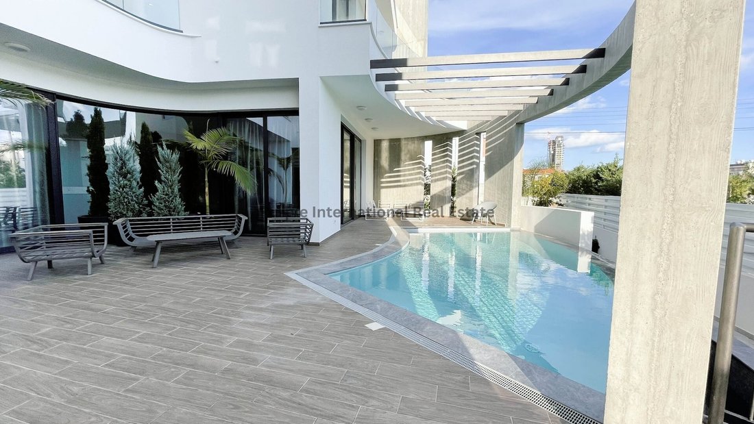 Villa in Germasogeia, Limassol, Cyprus 1 - 14842446
