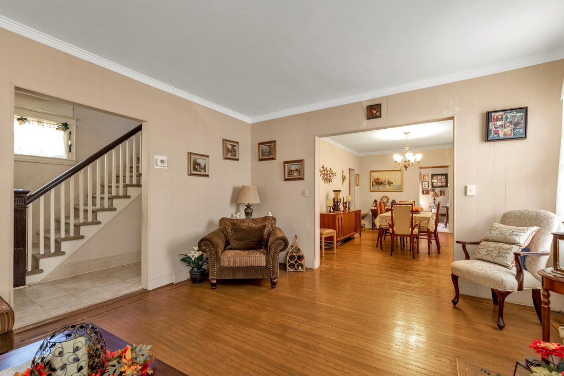 House Port Washington In Port Washington, New York, United States For