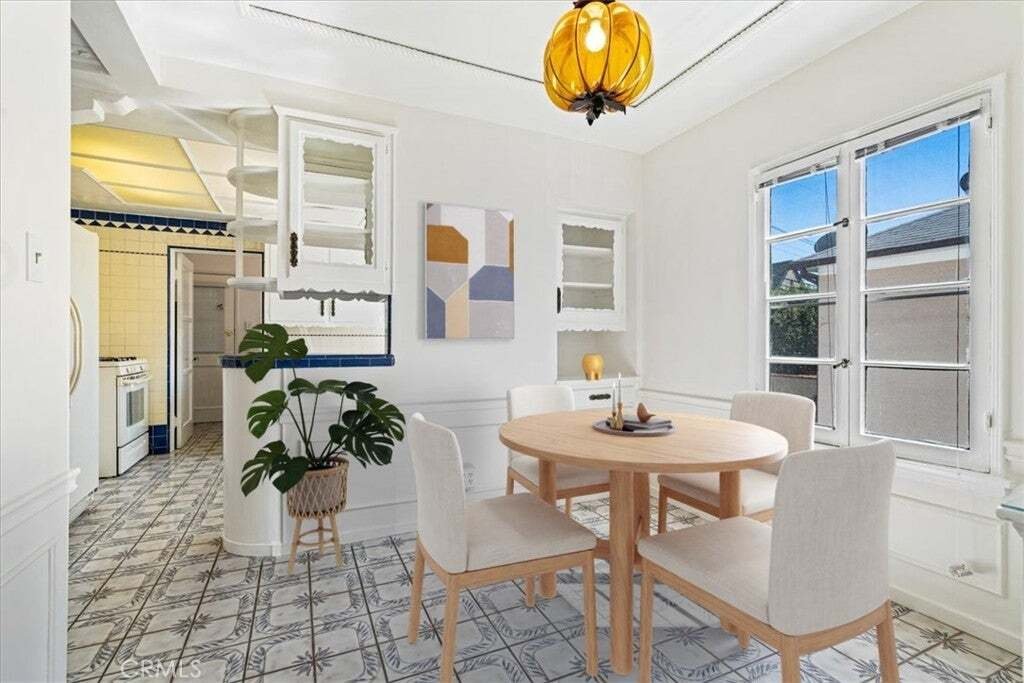 Duplex In Los Angeles, California, United States For Sale (14839625)