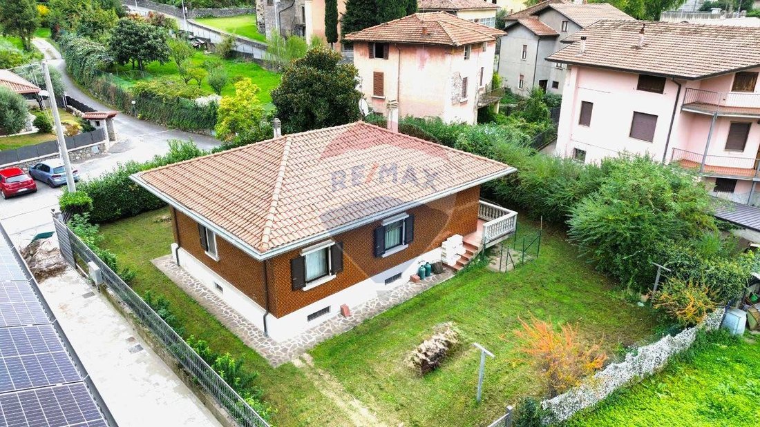 Casa Indipendente In Vendita A Esine In Esine, Lombardy, Italy For Sale
