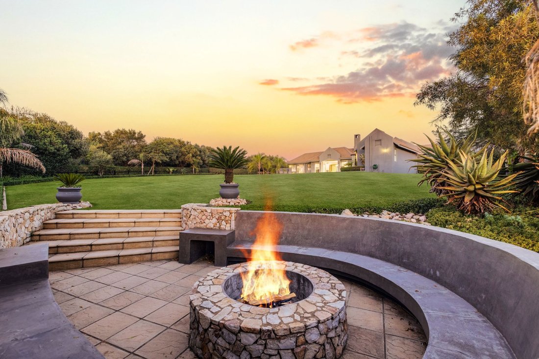 This Luxury Home Offers The Perfect Blend In Centurion, Gauteng, South Africa For Sale (14839307)