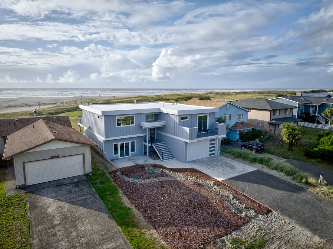 Surfside In Ocean Park, Washington, United States For Sale (14832777)