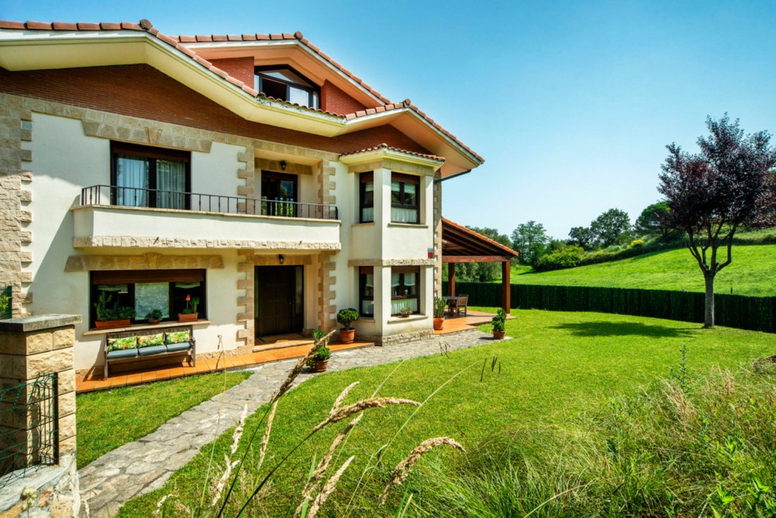 House in Mendebaldea, Donostia-San Sebastian, Spain 2 - 14840278
