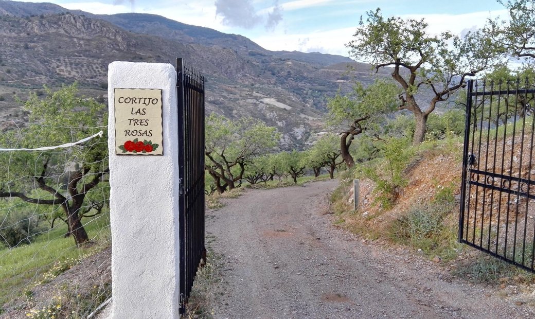 Ecological Farmhouse With River Views And Swimming In Granada