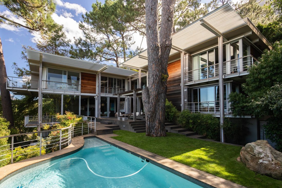 Mountain Side Retreat In Cape Town, Western Cape, South Africa For Sale