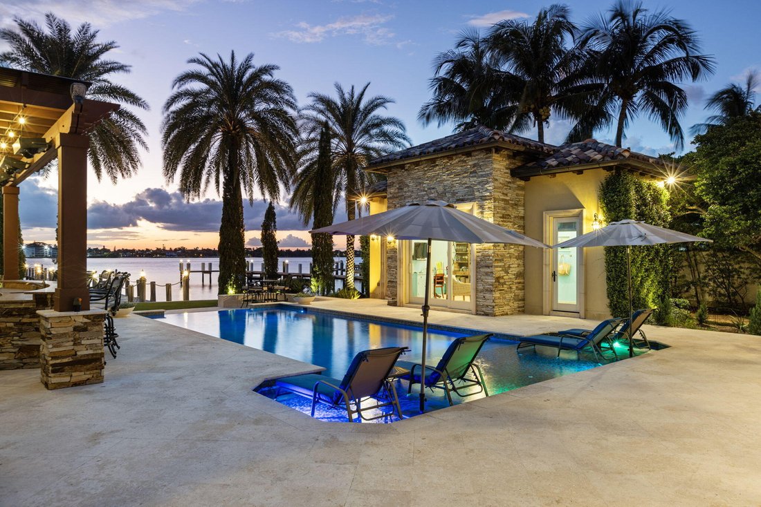 Stunning Waterfront Tuscan Inspired Estate In Lantana, Florida, United States For Sale (14834506)