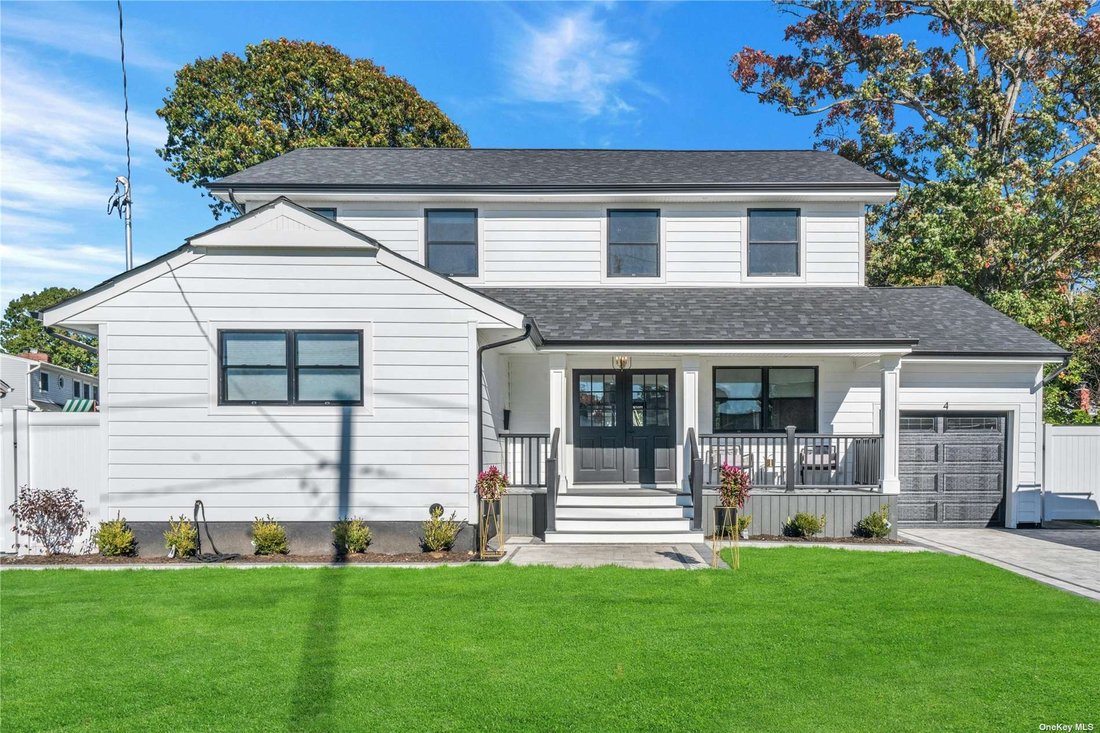 House Plainview In Plainview, Ny, United States For Sale (14833023)