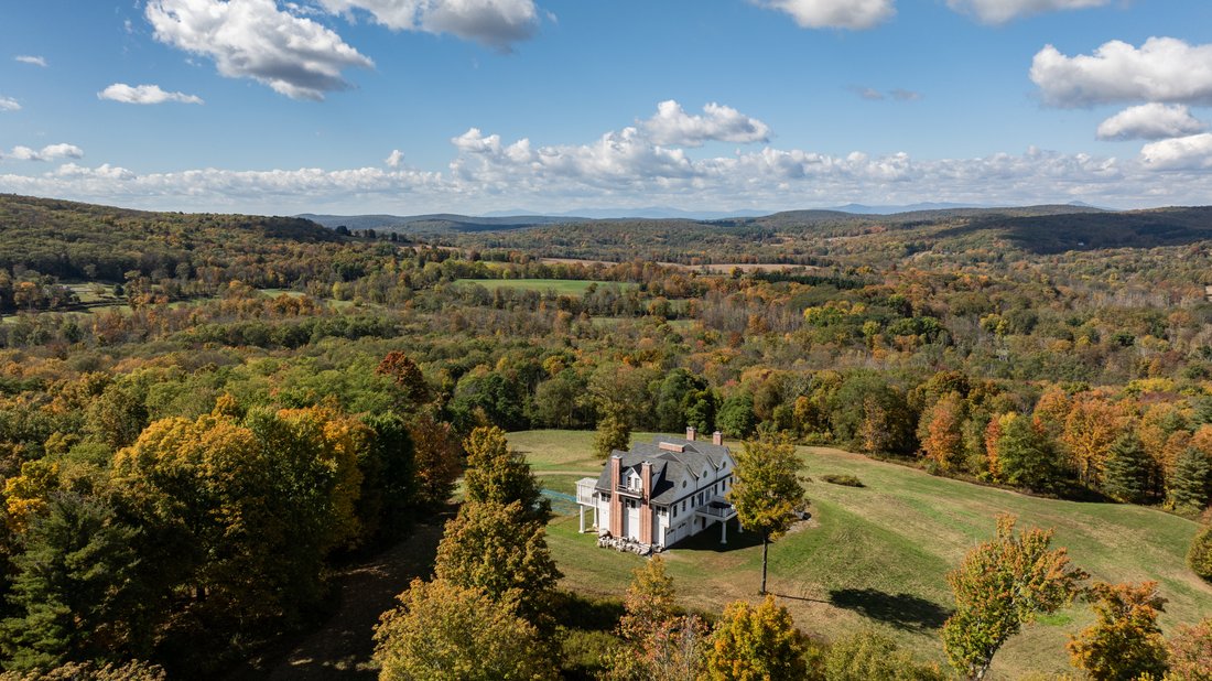 Hilltop Retreat In Ancram, New York, United States For Sale (14839947)