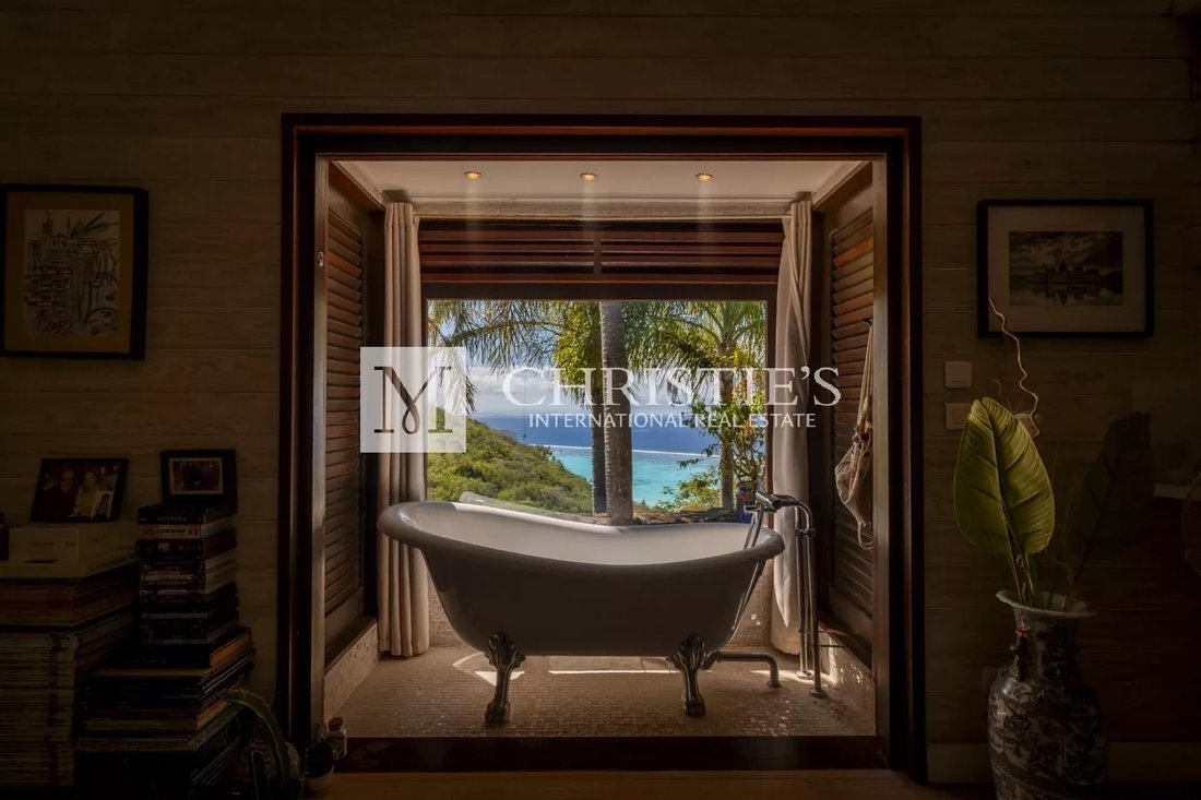 Exceptional Property In Puna'auia, Windward Islands, French Polynesia