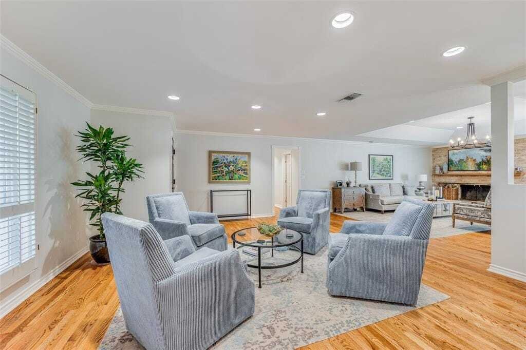 Stunning Home In Sought After Glen Cove In Dallas, Texas, United States