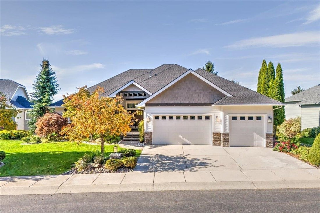 Remarkable Home On Meadow Wood Golf In Liberty Lake, Washington, United