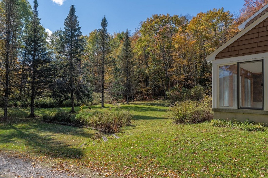 334 Stage Road In Killington, Vermont, United States For Sale (14839743)