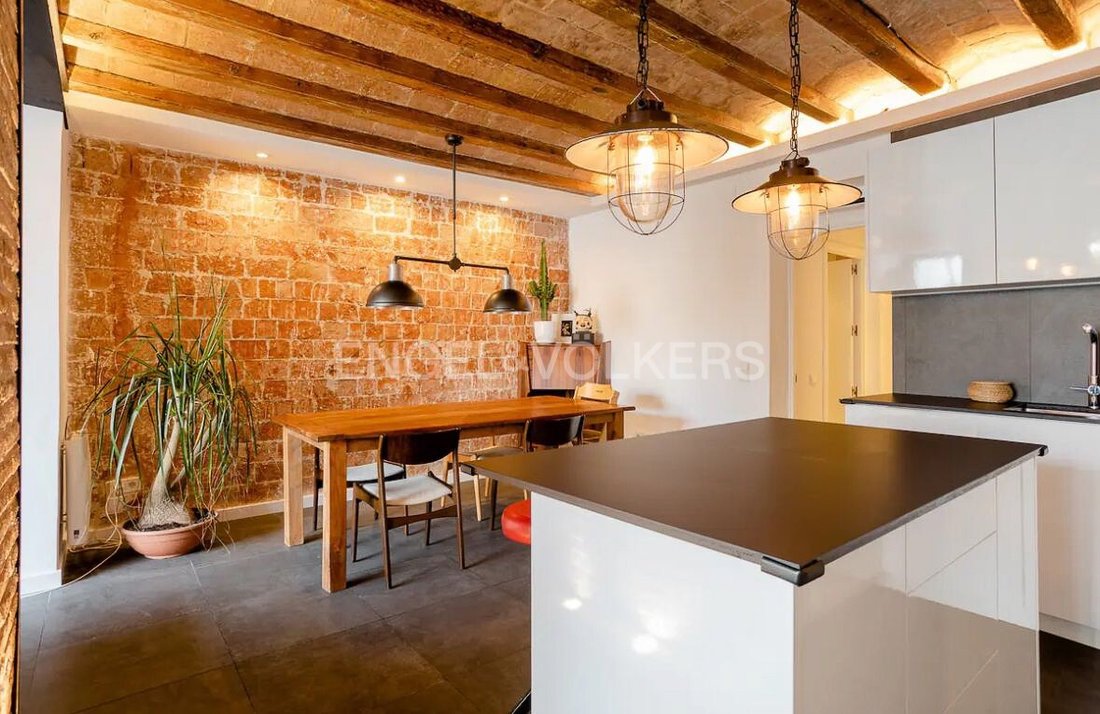 Fantastic Property With Terrace In Barcelona, Catalonia, Spain For Sale