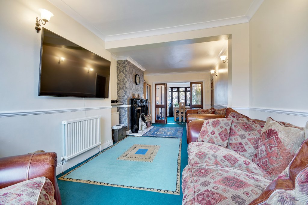 1,517 Sqft Semi Detached House, In Great Baddow, England, United Kingdom For Sale (14836803)