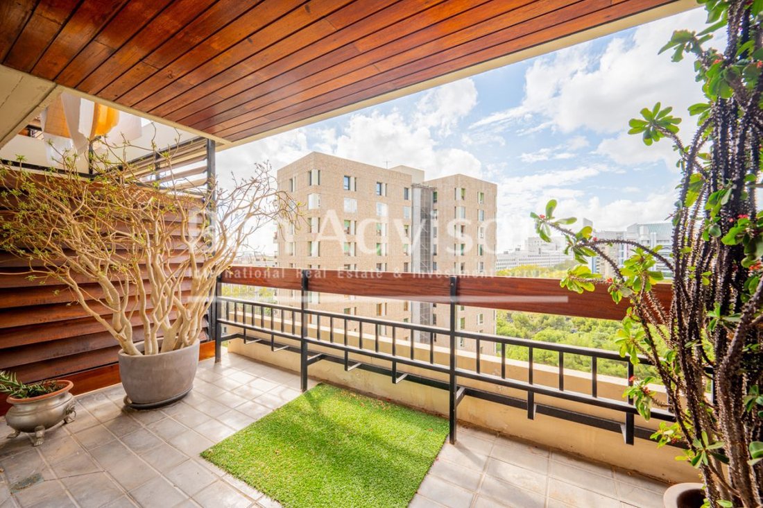 Barcelona Flat In Barcelona, Catalonia, Spain For Sale (14833342)