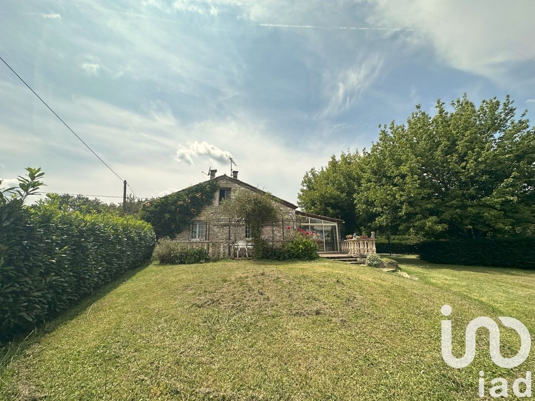 Vente Maison De Campagne 9 Pièces In Montazeau, Nouvelle Aquitaine