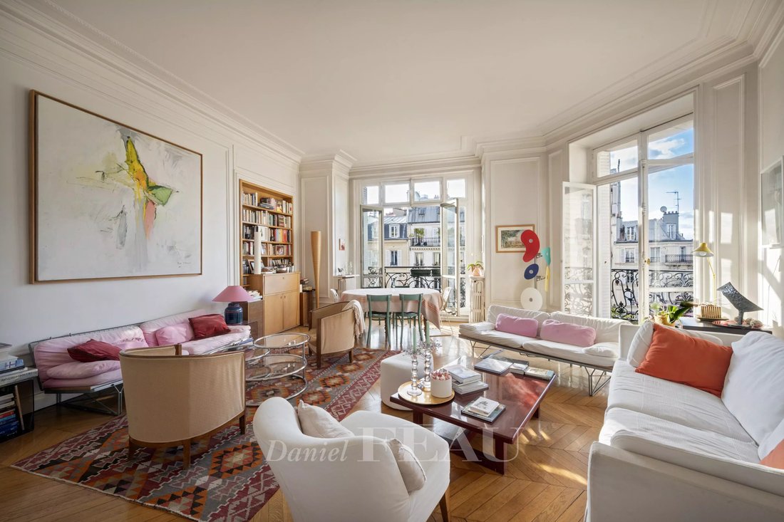 Paris 17th District Avenue De Wagram/Théodule In Paris, île De France