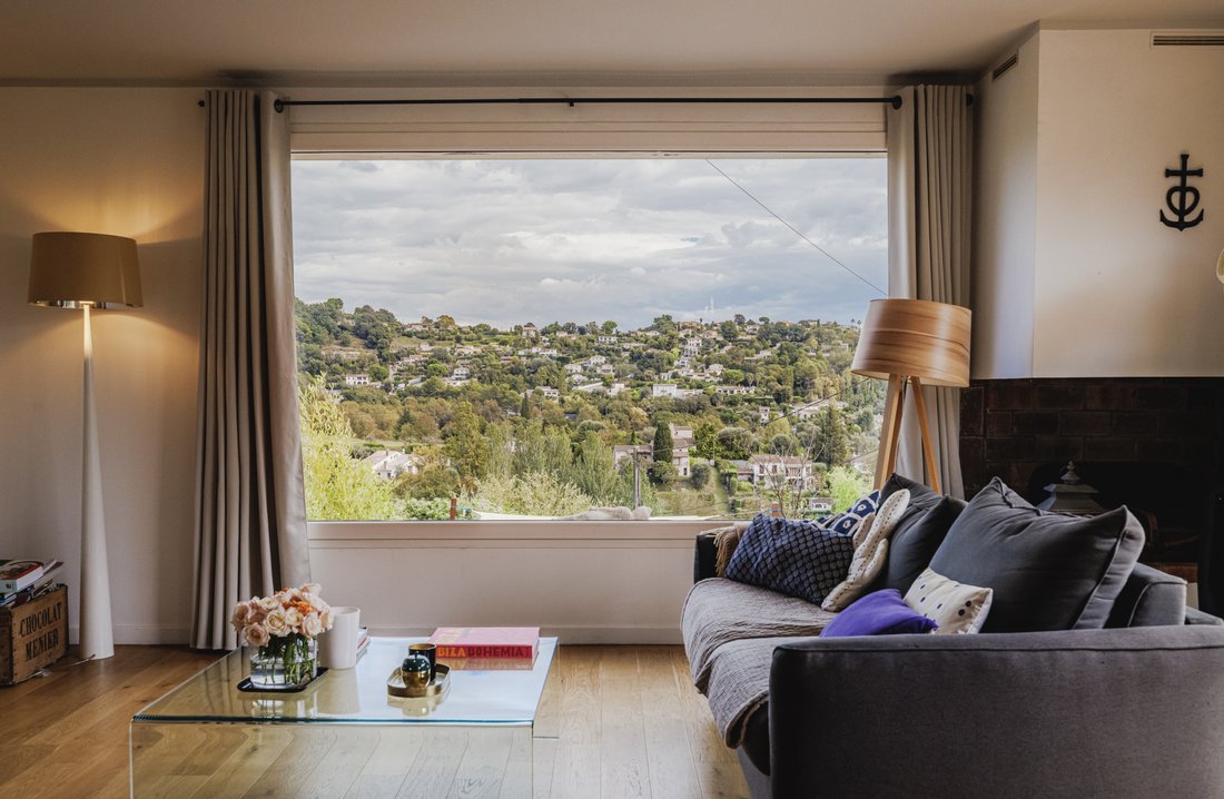 Extremement Rare In La Colle Sur Loup, Provence Alpes Côte D'azur