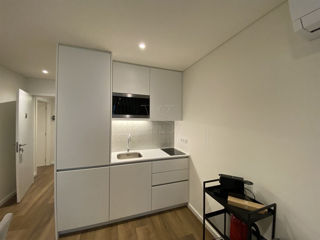 Apartment in Cedofeita, Santo Ildefonso, Se, Miragaia, Sao Nicolau e Vitoria, Porto District, Portugal 4 - 12120706