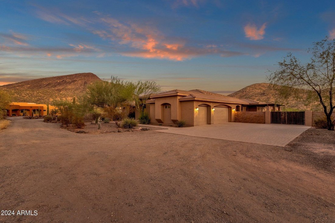 Residential Phoenix In New River, Arizona, United States For Sale