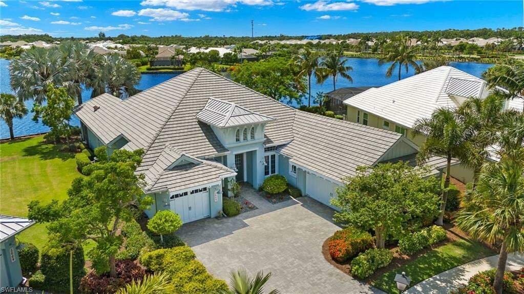 Waterfront Oasis With A Sought After Plan In Naples, Florida, United