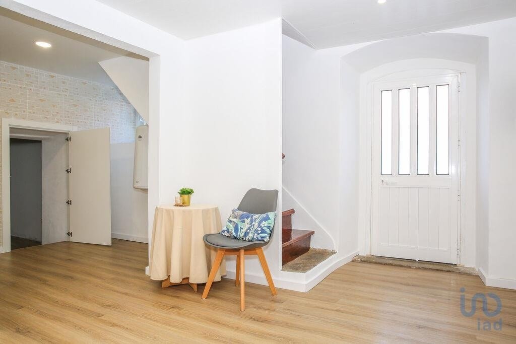 Torres Vedras Town House In Lisbon, Portugal For Sale (14835407)