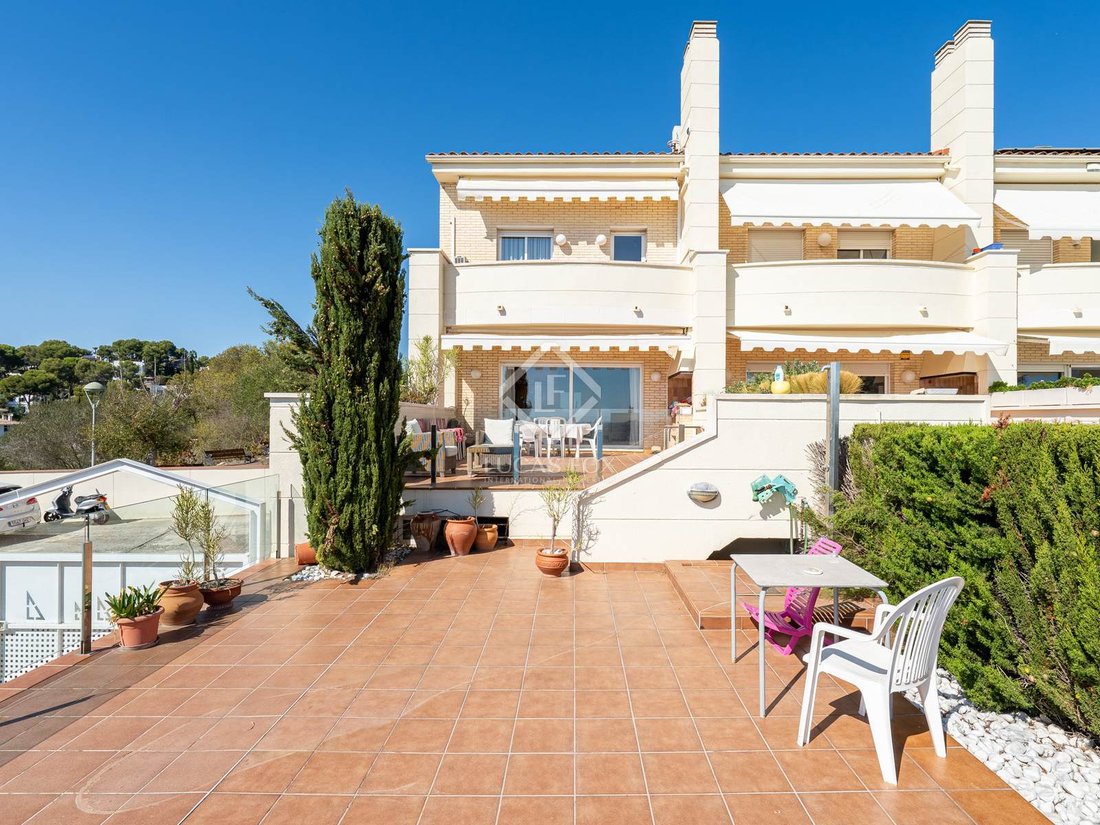 Tarragona House / Villa In Tarragona, Spain For Sale (14833581)
