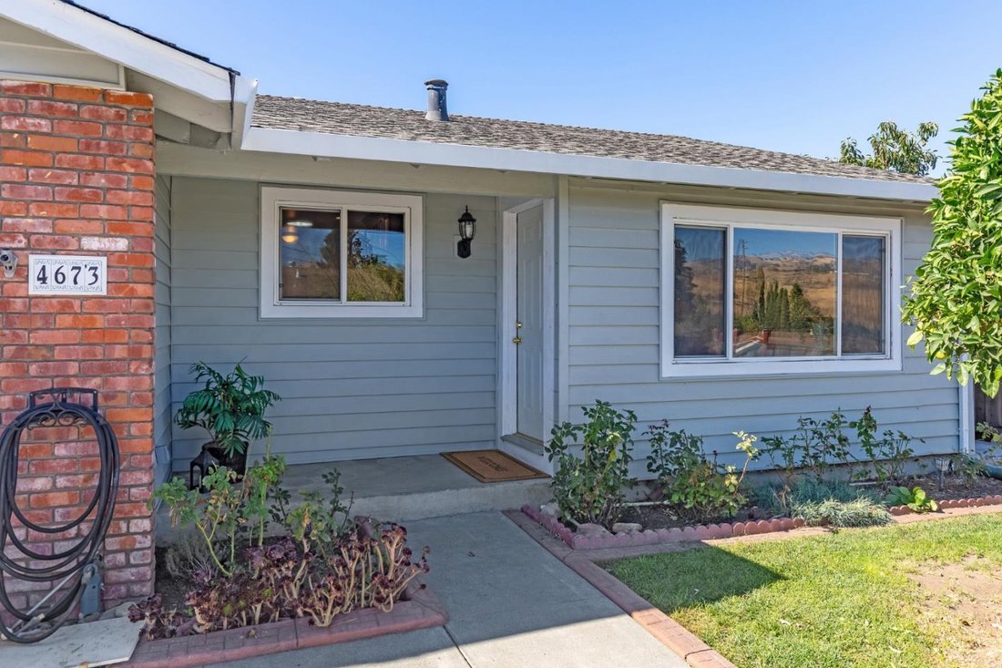 4673 Paloma Avenue In San Jose, California, United States For Sale
