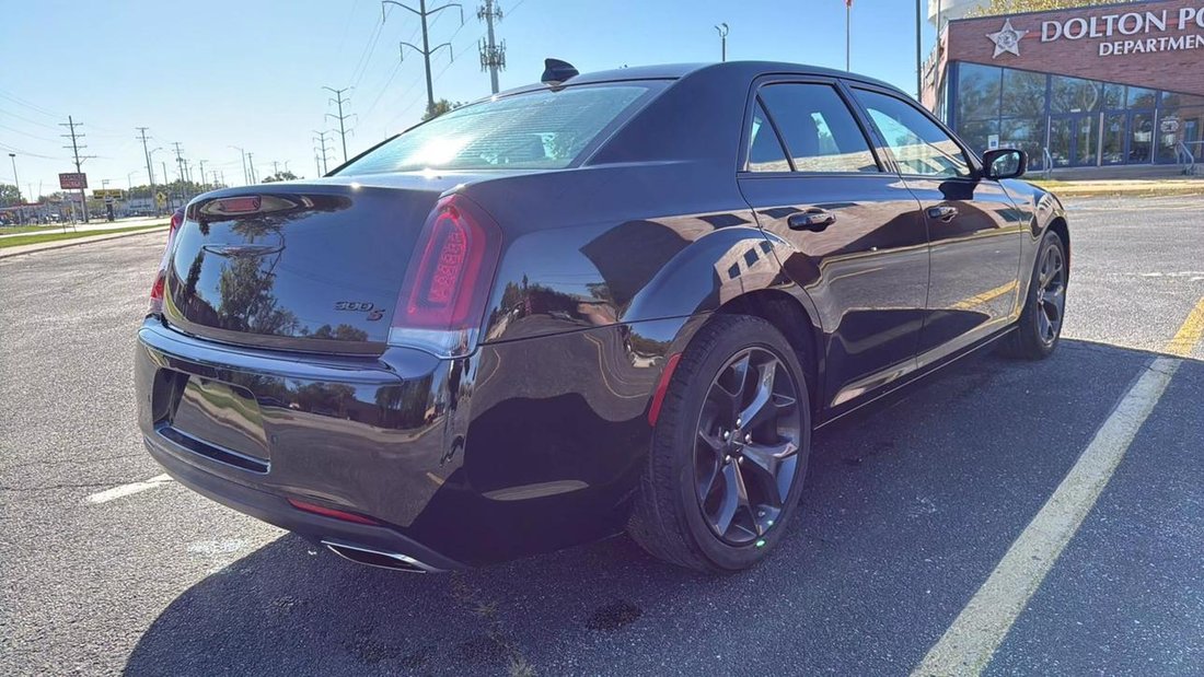2023 Chrysler 300 In Dolton, Il, United States For Sale (14820441)