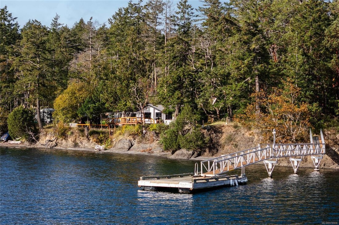 Piers Island Residential In North Saanich, British Columbia, Canada For