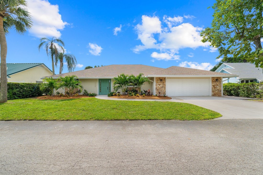 9308 Se Island Pl In Tequesta, Florida, United States For Sale (14837018)