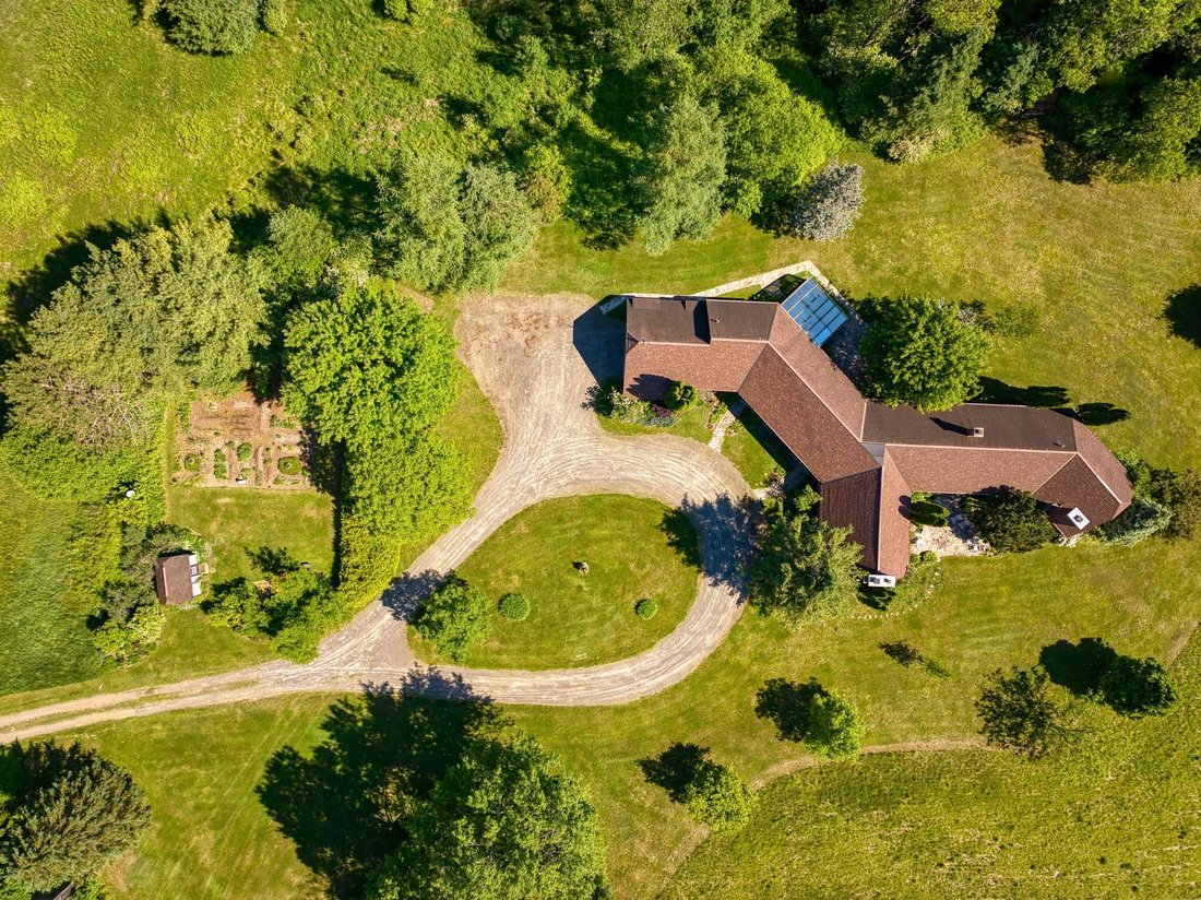 Huberdeau, Qubec In Gray Valley, Quebec, Canada For Sale (14838418)