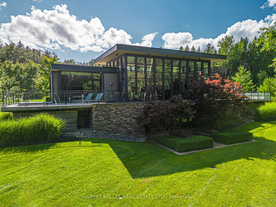 A Lavish Country Retreat In Caledon East, Ontario, Canada For Sale