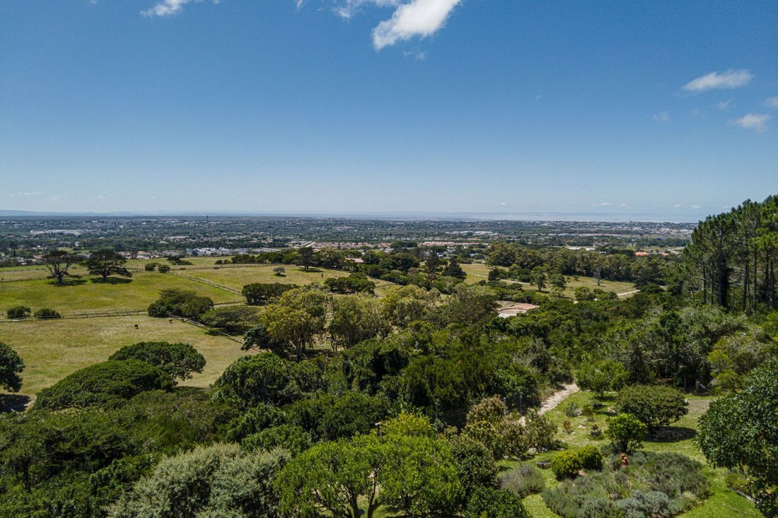 English Country Estate For Horse Lovers In Kariega, Eastern Cape, South