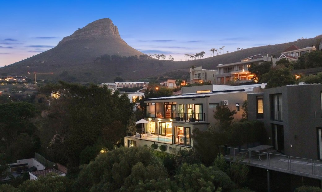 To This Magnificent Property In Cape Town, Western Cape, South