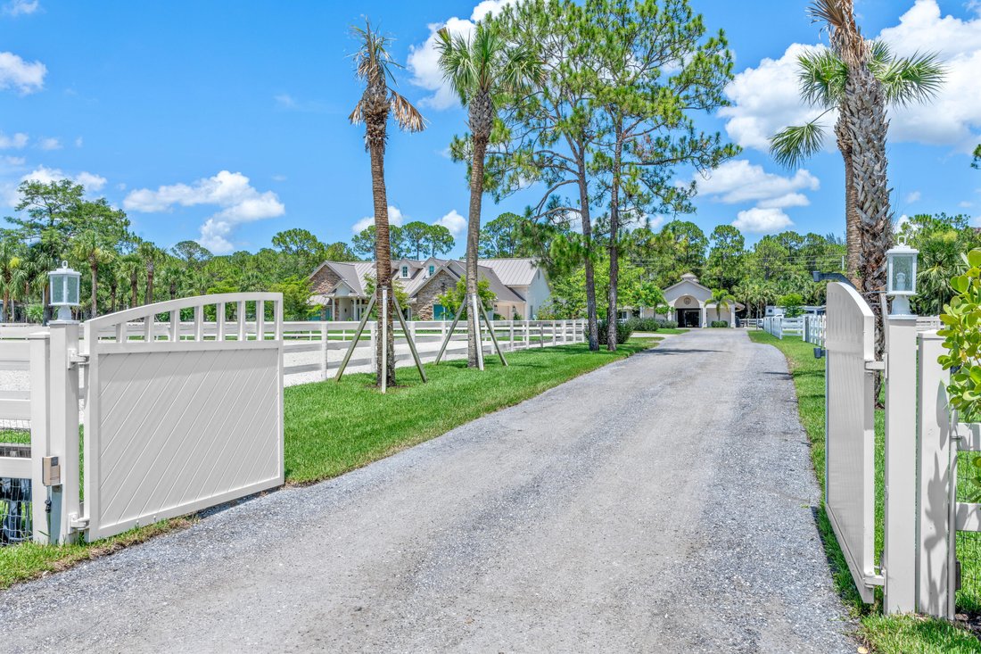 Farm/Ranch Loxahatchee In Loxahatchee, Florida, United States For Sale