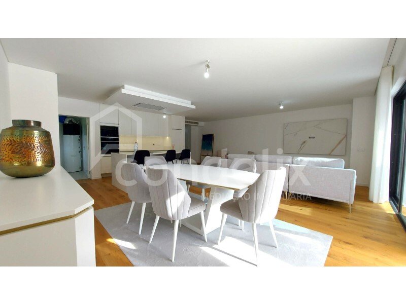 Penthouse 5 Bedrooms +1 Sale Funchal In Funchal, Madeira, Portugal For