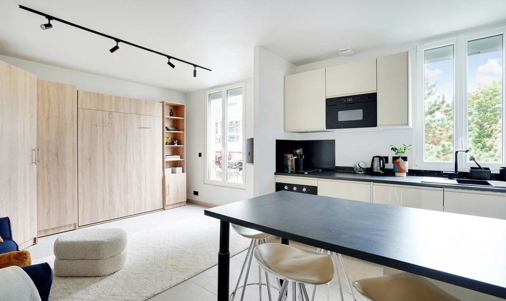 Courbevoie Apartment In Courbevoie, île De France, France For Rent