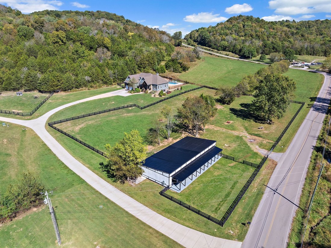 Residential College Grove In College Grove, Tennessee, United States