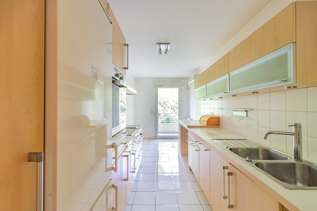 Le Bouscat Apartment In Le Bouscat, Nouvelle Aquitaine, France For Sale