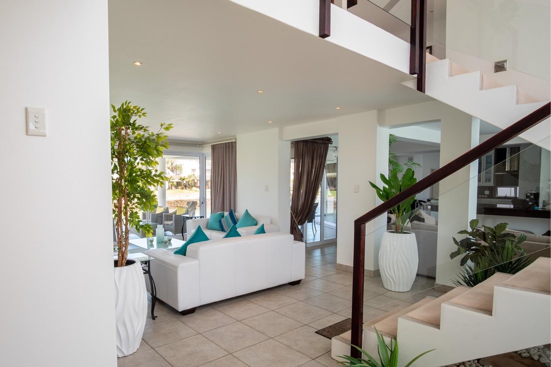 Unsurpassed Luxury On The Marina Canals In Royal Alfred Marina, South